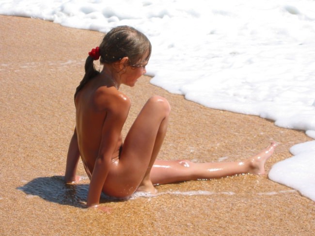 Purenudism gallery 35 - sea beach and warm sand